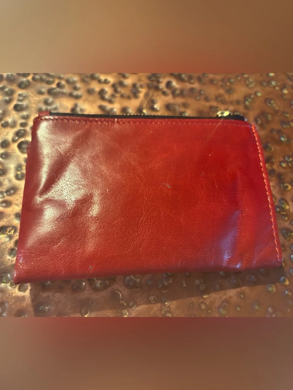 Lodis sleek red